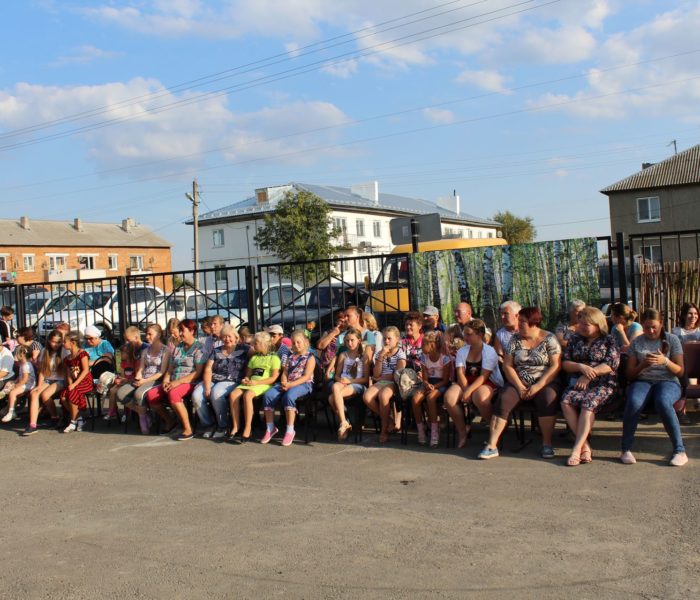 Скоро осень, за окнами август…