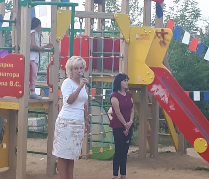 Скоро осень, за окнами август…