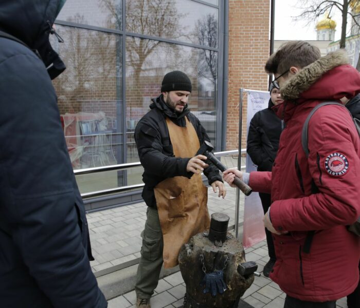 В ТУЛЬСКОМ   РЕГИОНЕ   ОТМЕТИЛИ   5-ЛЕТИЕ  ВОССОЕДИНЕНИЯ    КРЫМА  С  РОССИЕЙ