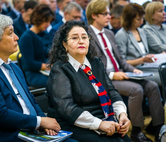 «Маяк, на который стоит ориентироваться». Памятные мероприятия, посвященные 21 годовщине гибели Владимира Аркадьевича Петухова