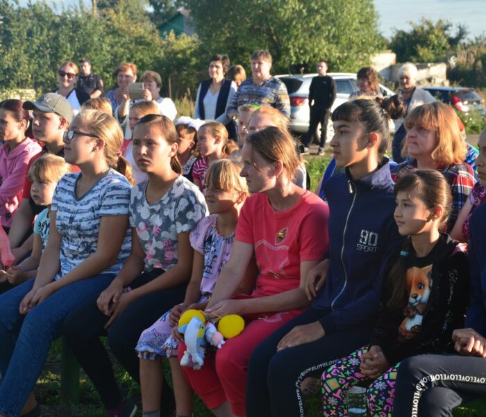 В селе Царево Щекинского района открыта детская площадка