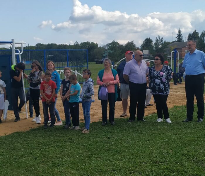 В селе Архангельское Ясногорского района  установили спортивную площадку
