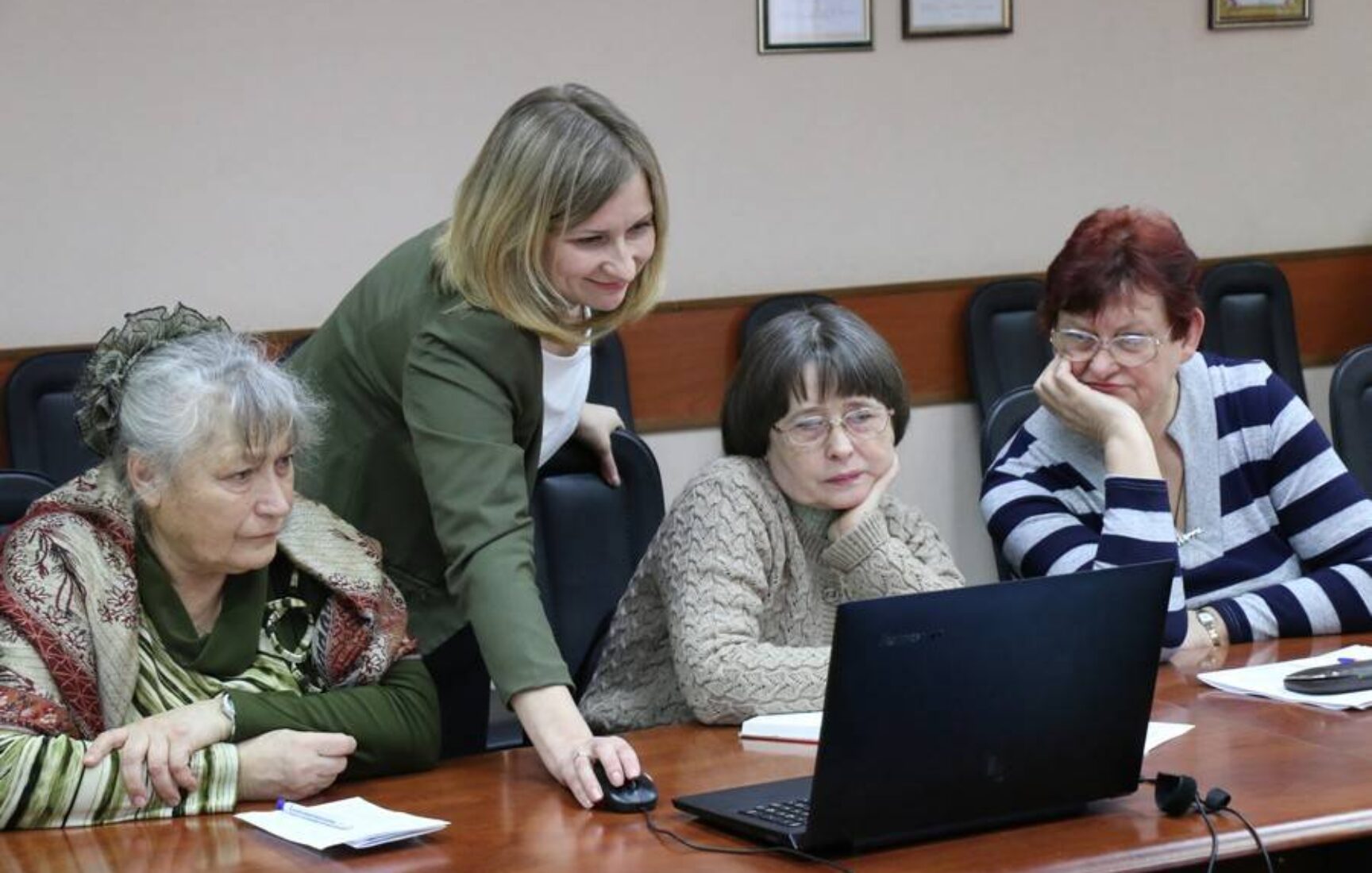 В г. Новомосковск состоялось совещание с председателями комитетов ТОС, сельскими старостами и активистами