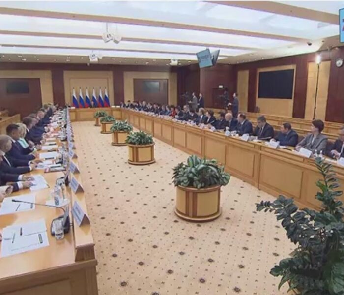 Российские муниципальные служащие достойны поощрения